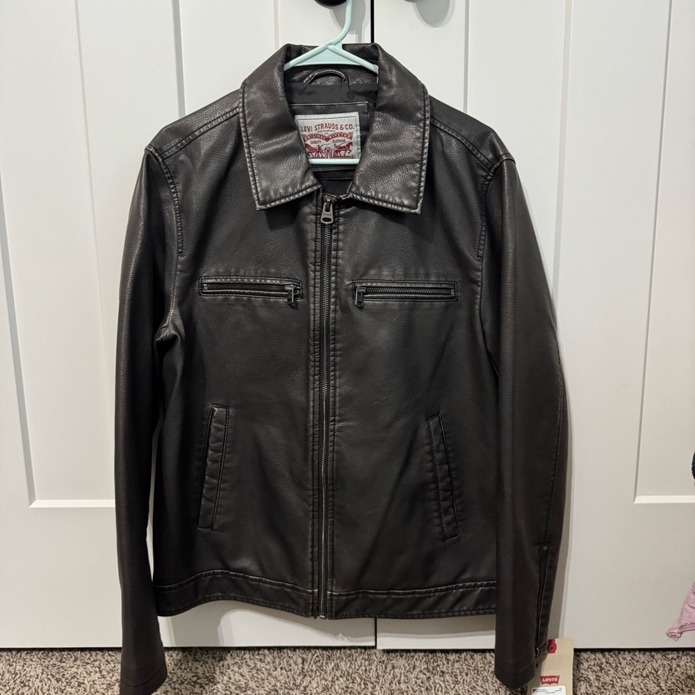 levi’s leather jacket